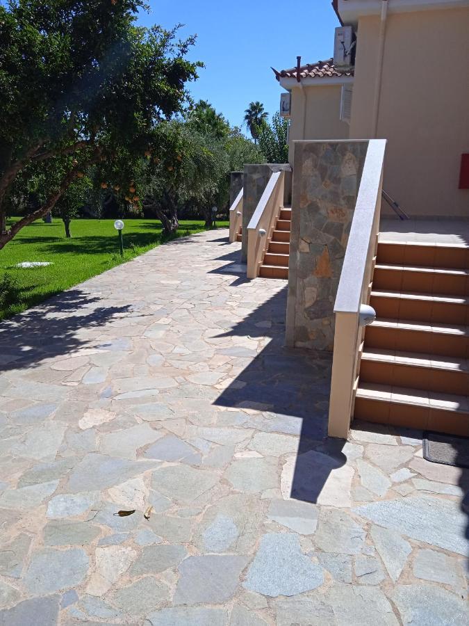דירות פיניקונטה Katerina House מראה חיצוני תמונה